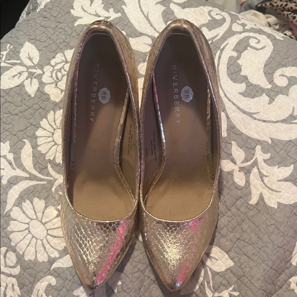 Zara Metallic Gold Heels - Picture 1 of 5